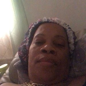 Meet your Posher, Gloria